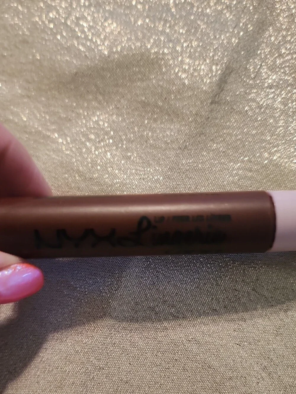 NYX mascara brown